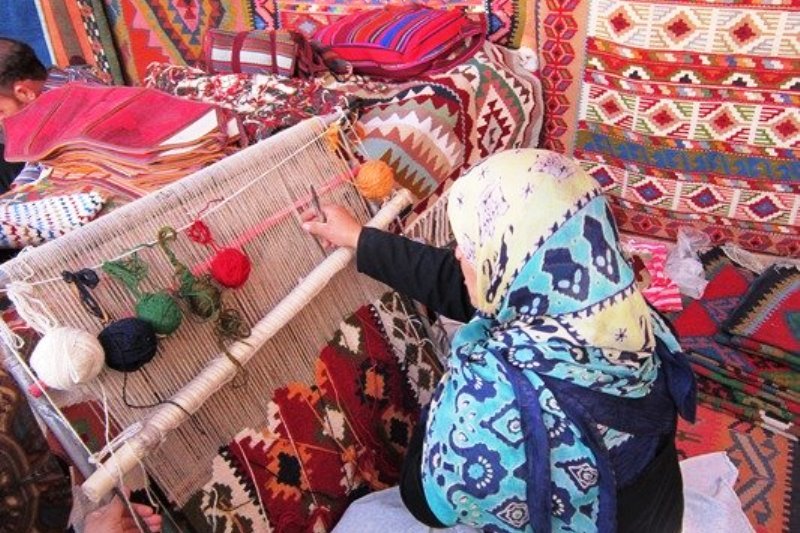 Semnan hosting crafts exhibit