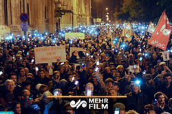 تظاهرات مردم مجارستان علیه "قانون بردگی"