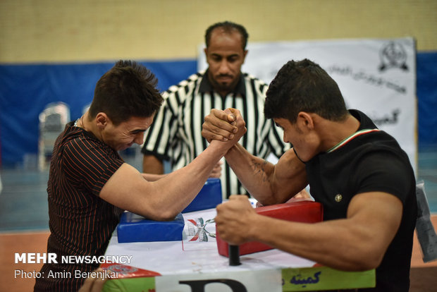 Arm wrestling championship in Fars prov.