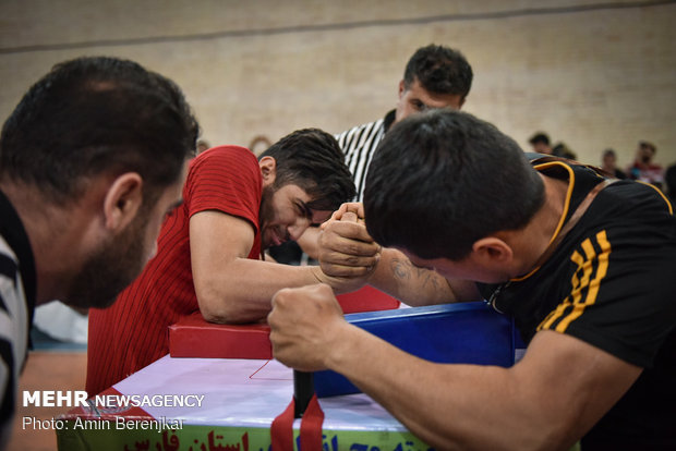 Arm wrestling championship in Fars prov.