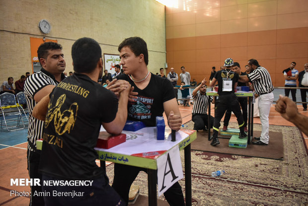 Arm wrestling championship in Fars prov.
