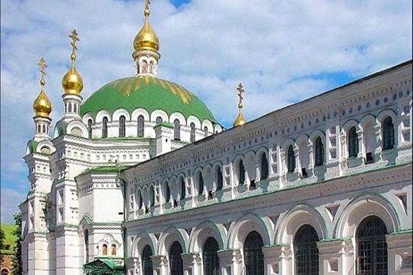 Ukrayna'da bir katedral kimliği belirsiz kişilerce ele geçirildi