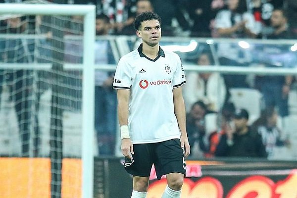 Beşiktaş Pepe ile yollarını ayırdı