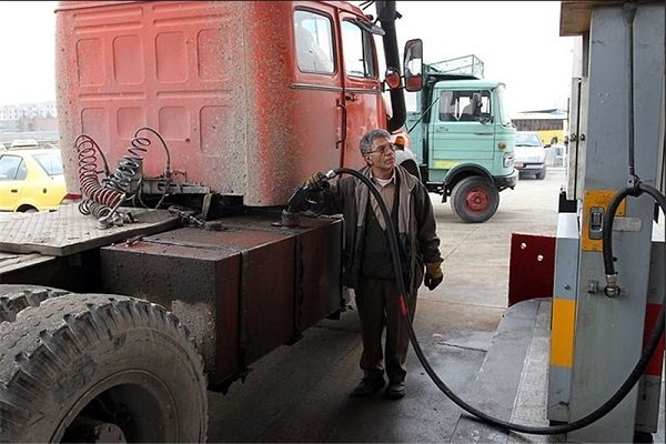 کمبود گازوئیل در جنوب کرمان/ ایجاد صف های طولانی