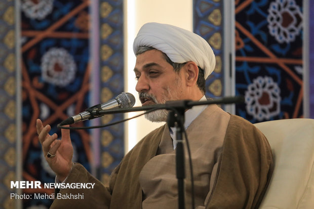 Birth anniv. of Imam Hasan al-Askari celebrated in Qom