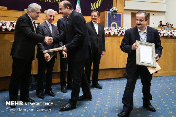 Award ceremony for top Iranian researchers, scientists