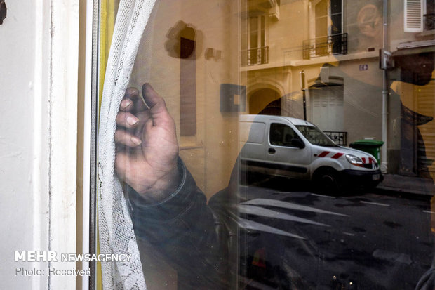 چهره فقر در خیابان های پاریس‎