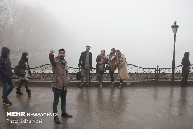 Tabriz drowned in fog