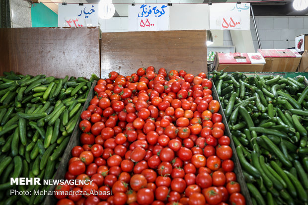 گشت سازمان تعزیرات حکومتی به مناسبت شب یلدا