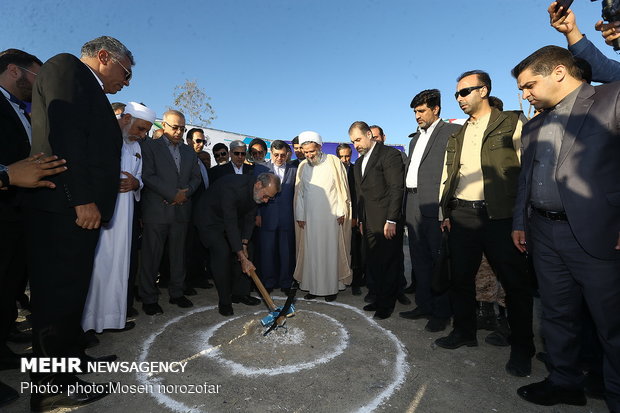 بازدید و کلنگ زنی چند طرح عمرانی هرمزگان با حضور رئیس مجلس شورای اسلامی