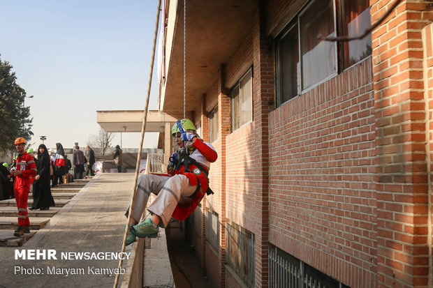 Earthquake drill in dormitories 