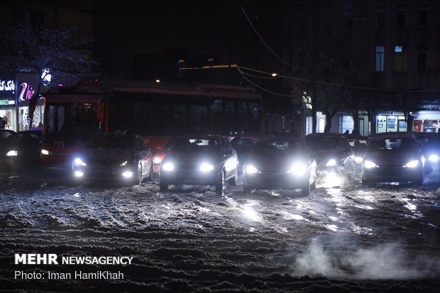 Heavy snowfall in Hamedan