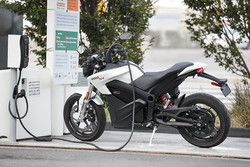 Industry ministry making no move to promote electric motorcycles: official 