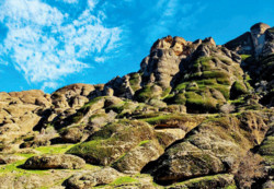 Makhmal Kuh: rugged, towering mountain of “velvet”!