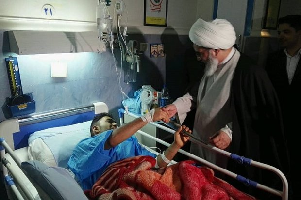 امام جمعه بوشهر: خدمات بهداشتی و درمانی در استان توسعه یابد