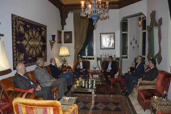 İranlı büyükelçiden Lübnanlı yetkililerle önemli görüşmeler