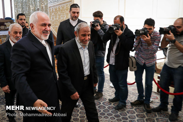 Zarif meets Palestinian delegation