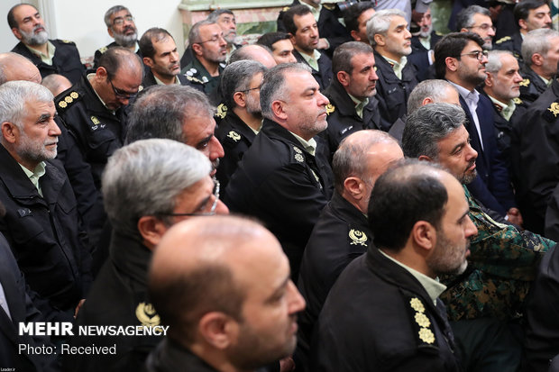 Leader meets with police forces, commanders