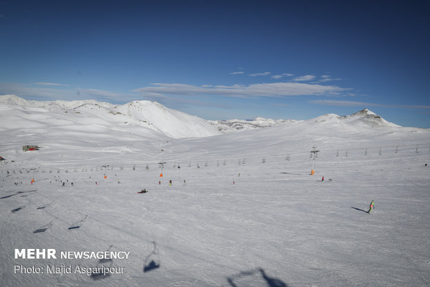 1st edition of snowboard ski competitions 