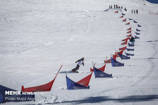 نخستین دوره مسابقات اسکی اسنوبرد در سال ۹۷