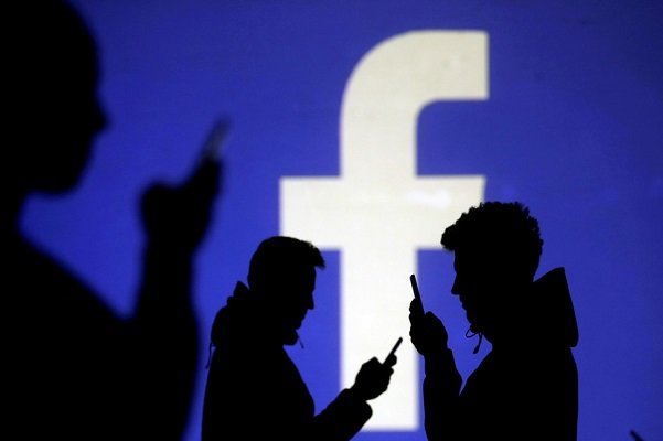 دولت آمریکا باید تجزیه فیس بوک را بررسی کند