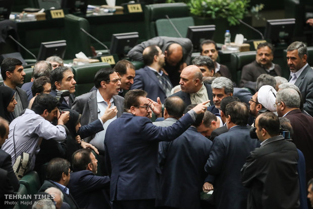 Rouhani submits budget bill to Majlis