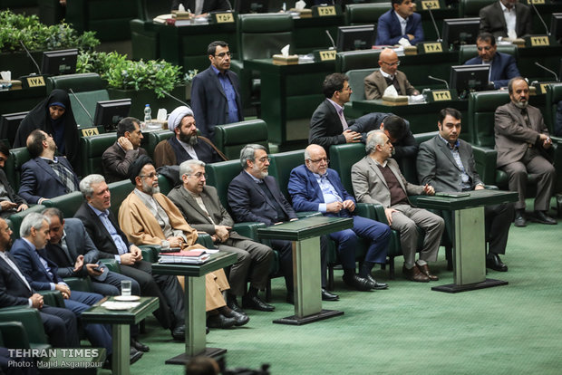 Rouhani submits budget bill to Majlis