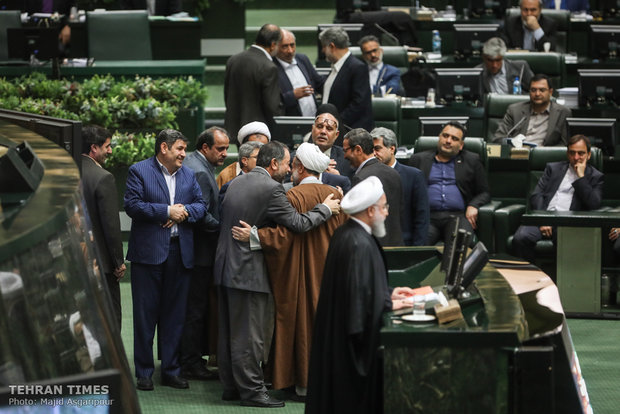 Rouhani submits budget bill to Majlis