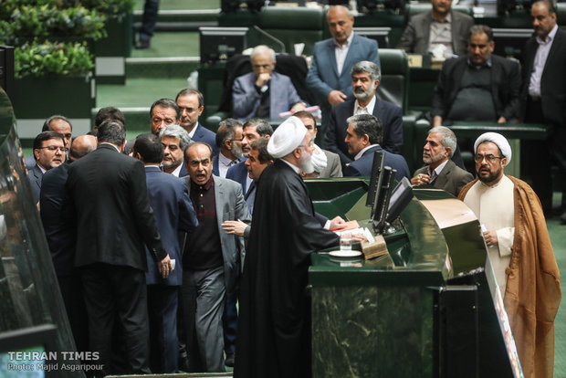 Rouhani submits budget bill to Majlis
