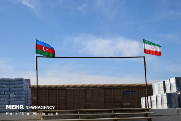 بازدید وزیران راه و شهرسازی ایران و اقتصاد و صنعت آذربایجان از راه آهن آستارا