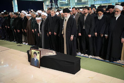People, officials attend funeral service for Ayatollah Shahroudi