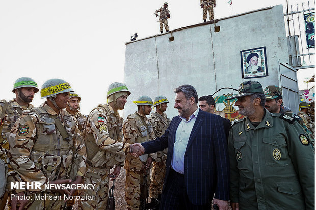 Iranian MPs visit border post, patrol bases