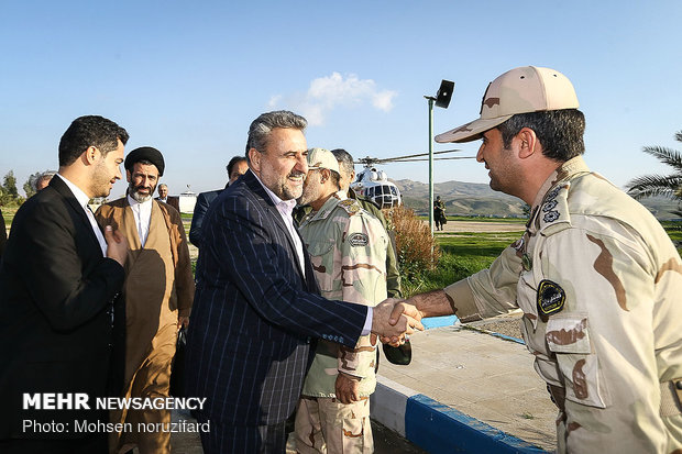 Iranian MPs visit border post, patrol bases