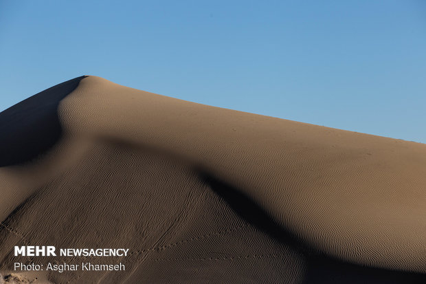 Abuzeydabad desert tour