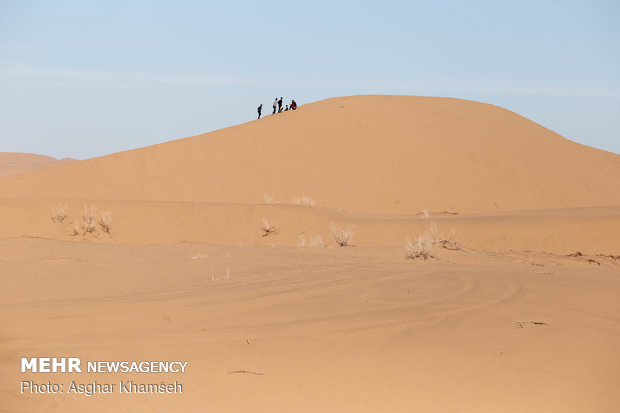 Abuzeydabad desert tour