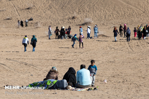 Abuzeydabad desert tour