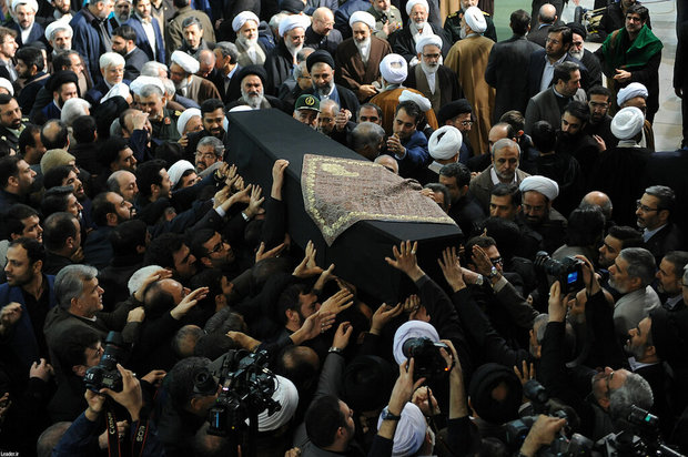 People, officials attend funeral service for Ayatollah Shahroudi