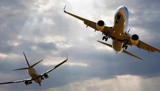 کینیڈا کے مسافر طیارے میں ہچکولے کھانے سے 35 مسافر زخمی