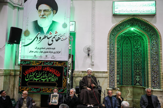 Memorial service for the late Ayat. Hashemi Shahroudi holds in Ark Mosque 