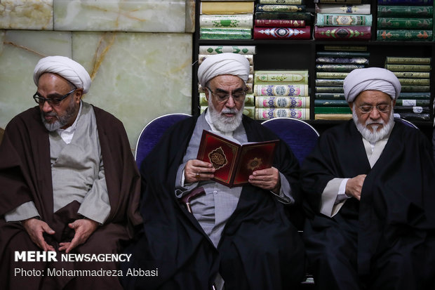 مراسم ترحیم مرحوم آیت الله هاشمی شاهرودی