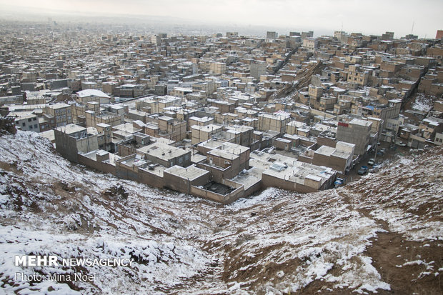 First snow in Tabriz this year