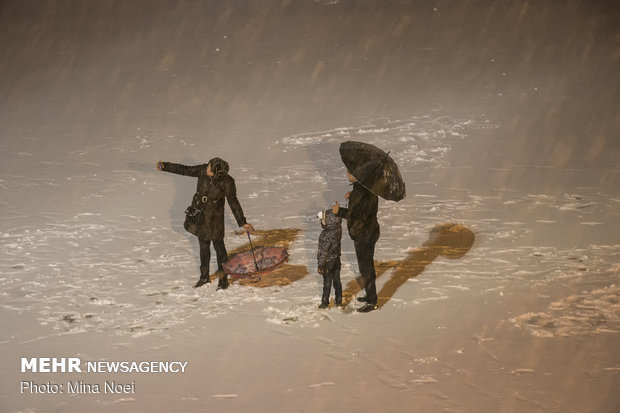 First snow in Tabriz this year