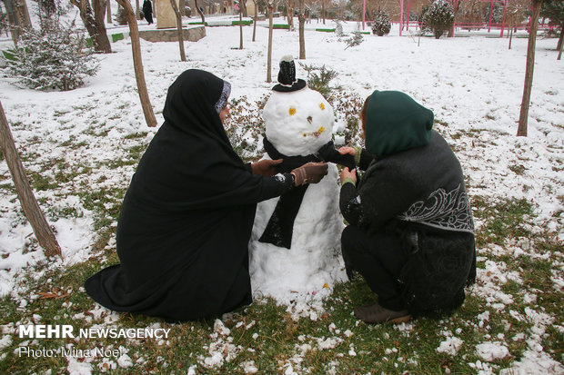 First snow in Tabriz this year