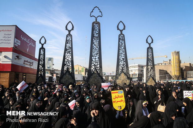 مراسم بزرگداشت یوم الله ۹ دی در میدان امام حسین (ع)