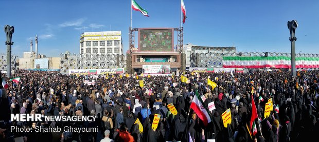 مراسم بزرگداشت یوم الله ۹ دی در میدان امام حسین (ع)