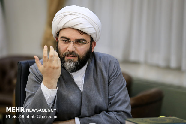 عدم استقبال از کمیسیون فرهنگی «مظلومیت فرهنگ» را نشان میدهد