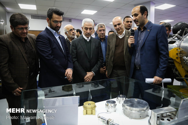 Ministers visit achievements of Iranian Space Research Center