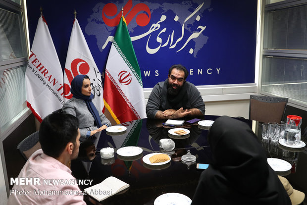 به بهانه دفاع مقدس امکانات جذب نکردیم/  اشراف‌زاده فرهنگی نیستیم