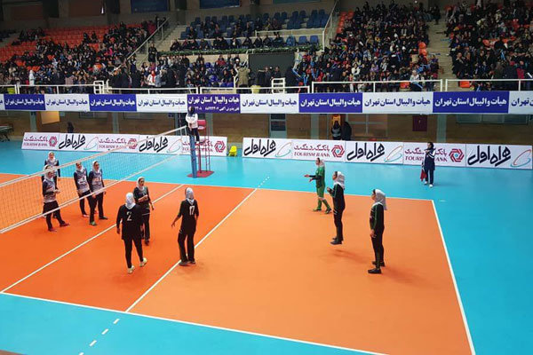 مباراة فريقي "بيكان تهران"و"ذوب آهن اصفهان" 