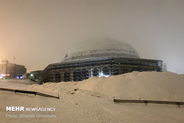 First winter snow blankets Tehran